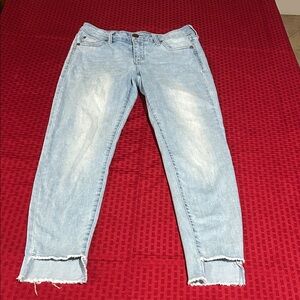 Chic Light Blue Cropped Women's Jeans